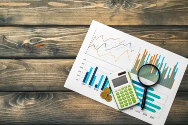 Evaluating Mutual Fund Performance: Key Metrics and Considerations for Investors