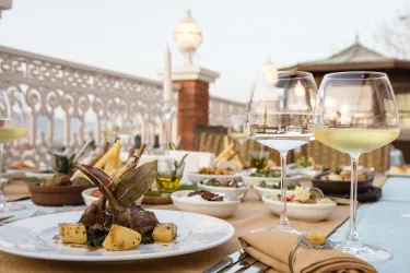 Dubai’s Best Fine Dining Experiences: A Guide to the City’s Michelin-Starred Restaurants