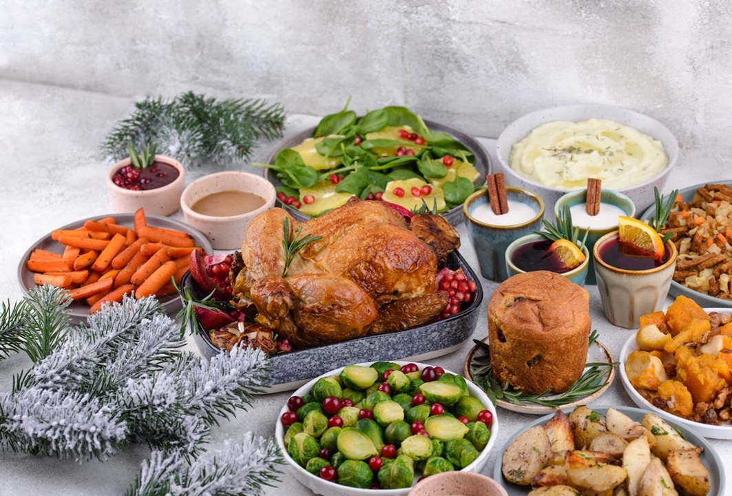 Budget-Friendly Christmas Feasts: Quick Party Menus Using Pantry Staples 