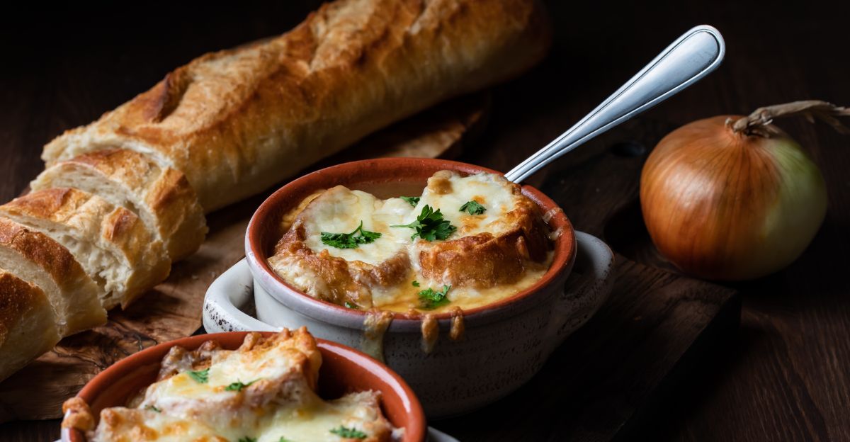 The Caramelised Comfort: A Bowl of Classic French Onion Soup
