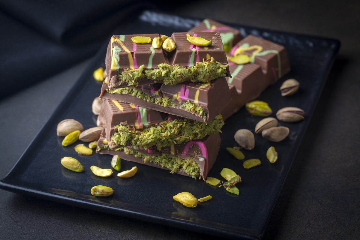 Dubai Chocolate Craze: The Viral Pistachio Treat Everyone’s Talking About