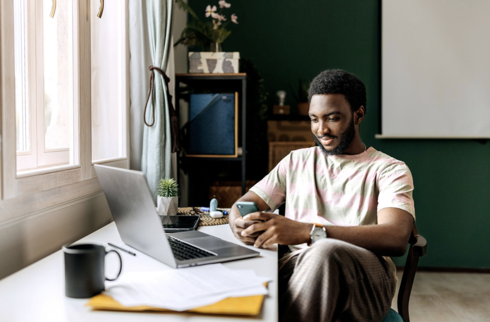 The Ideal Financial Timeline: Smart Investments, Liabilities & Savings Throughout Your Career