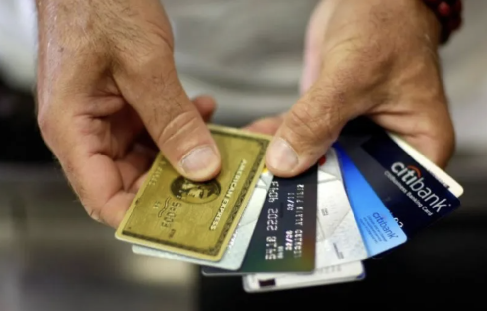 Global Credit Card Launches 2025: Best New Cards in the US, UK & Singapore