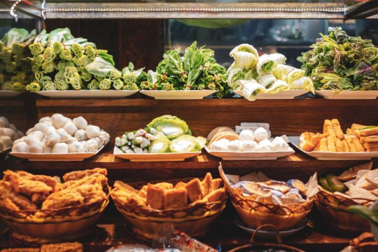 Sky to Street: Thailand Travel Made Easy for Vegetarians & Vegans