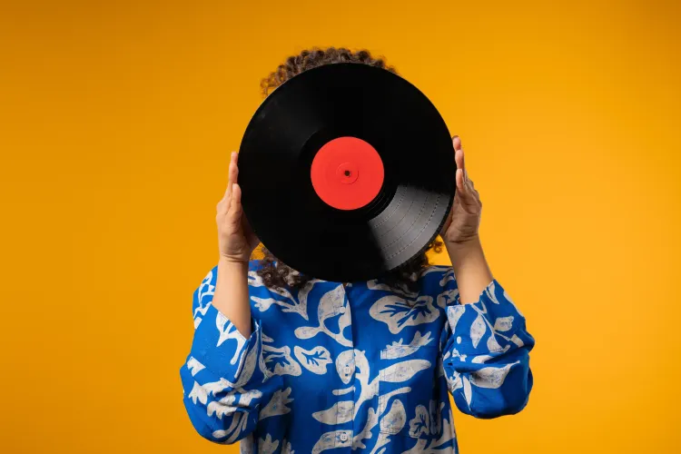 The Return of Vinyl: Nostalgia or a Sustainable Alternative?