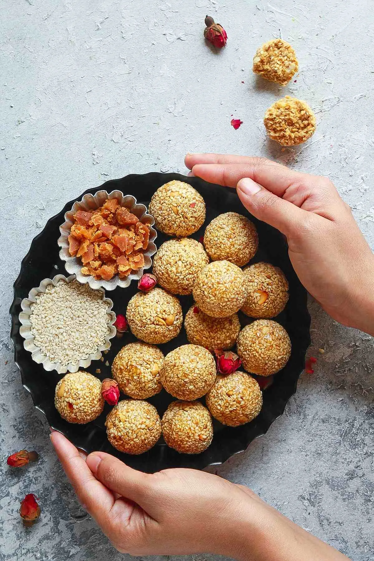 Tilache Ladoo