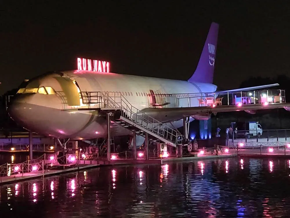 runway 1 delhi