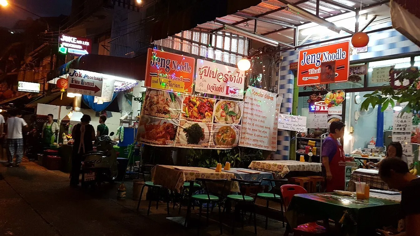 Vegan noodles spot in Thailand